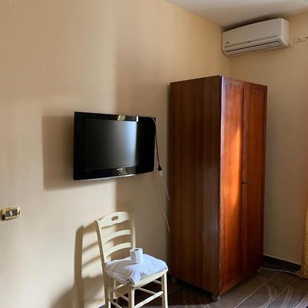 Room Elia Naples Extérieur photo